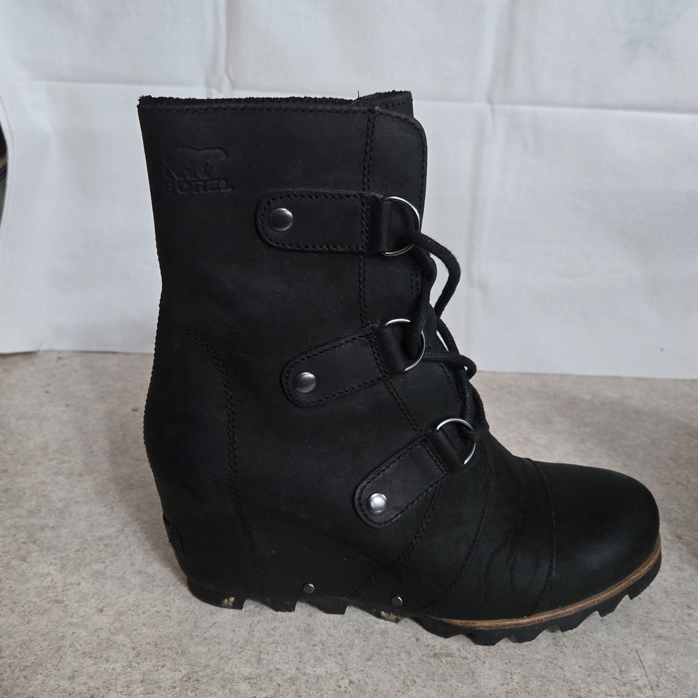 Sorel Black Lace-Up Women's Boots - Picture 6 of 12